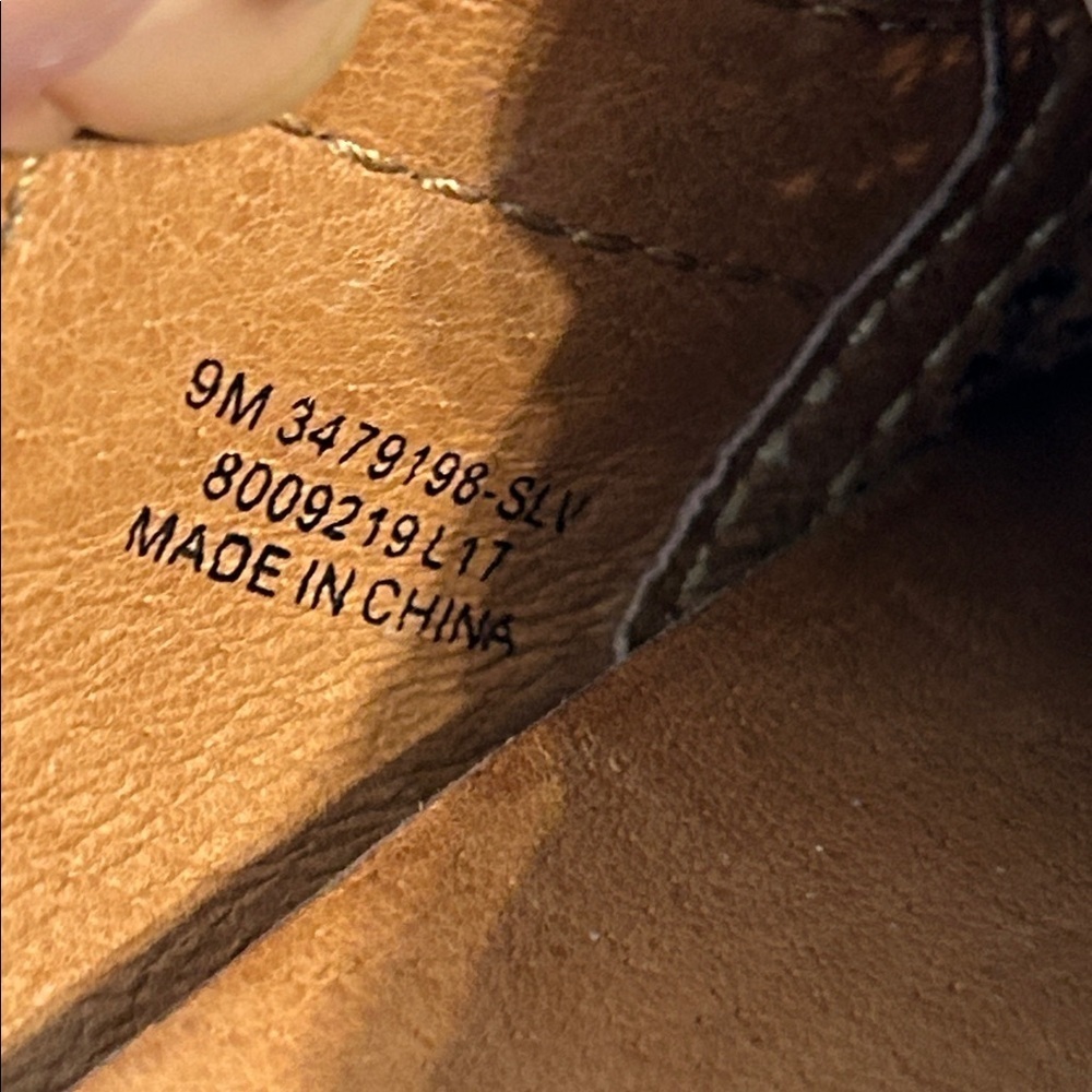 Frye Melanie Perth Mule sneakers in tan/gold perforated  leather size 9 - Picture 7 of 7
